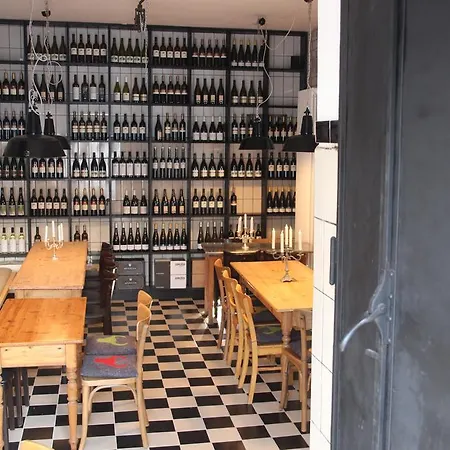 Burgblickhotel 호텔 베른카슈텔쿠에스