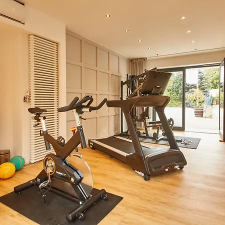 Burgblickhotel 호텔 베른카슈텔쿠에스