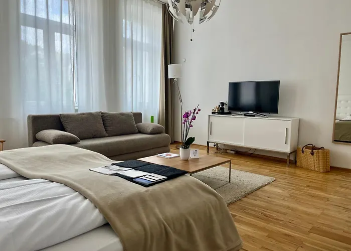 Burgblickhotel ברנקסטל - קיס