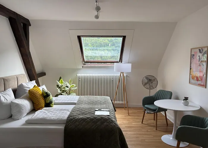 Burgblickhotel 호텔