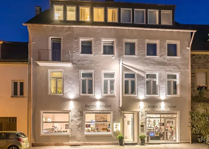 Burgblickhotel 3*